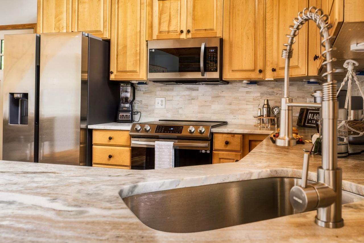 Mountainside - New Luxury Cabin-Fire Table-Hot Tub-3 Pools-Ps5-Bears جاتلينبرج المظهر الخارجي الصورة