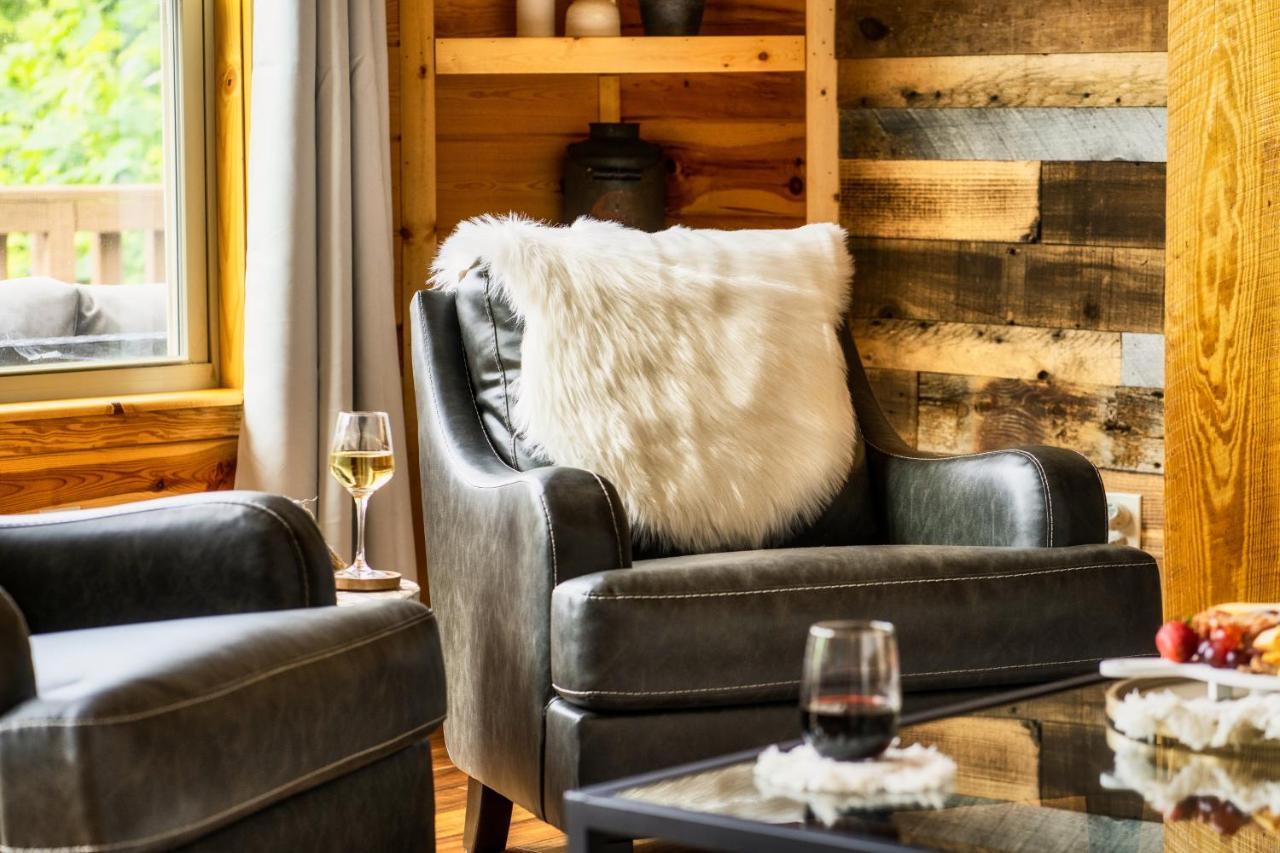Mountainside - New Luxury Cabin-Fire Table-Hot Tub-3 Pools-Ps5-Bears جاتلينبرج المظهر الخارجي الصورة