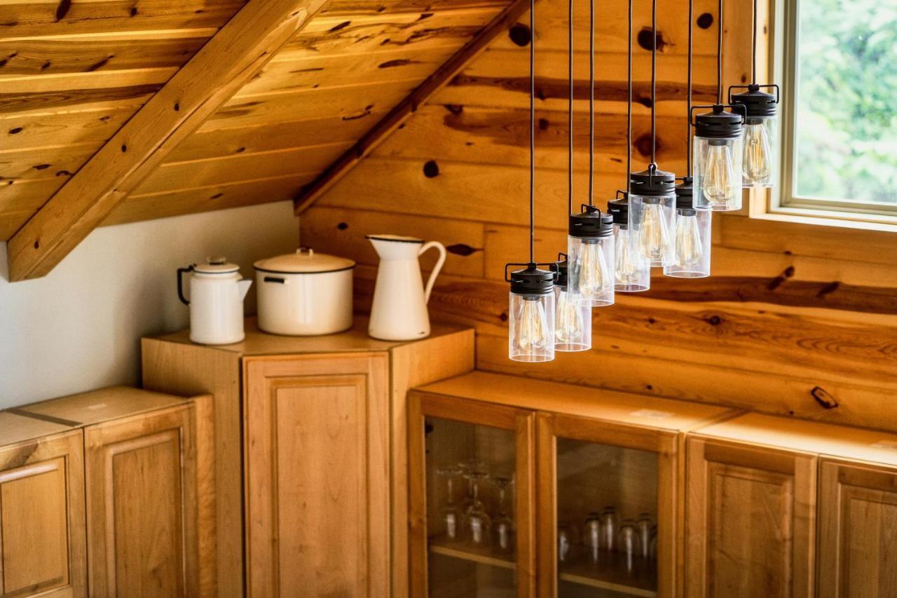 Mountainside - New Luxury Cabin-Fire Table-Hot Tub-3 Pools-Ps5-Bears جاتلينبرج المظهر الخارجي الصورة