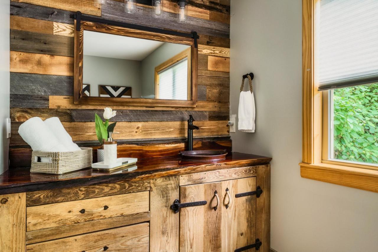 Mountainside - New Luxury Cabin-Fire Table-Hot Tub-3 Pools-Ps5-Bears جاتلينبرج المظهر الخارجي الصورة