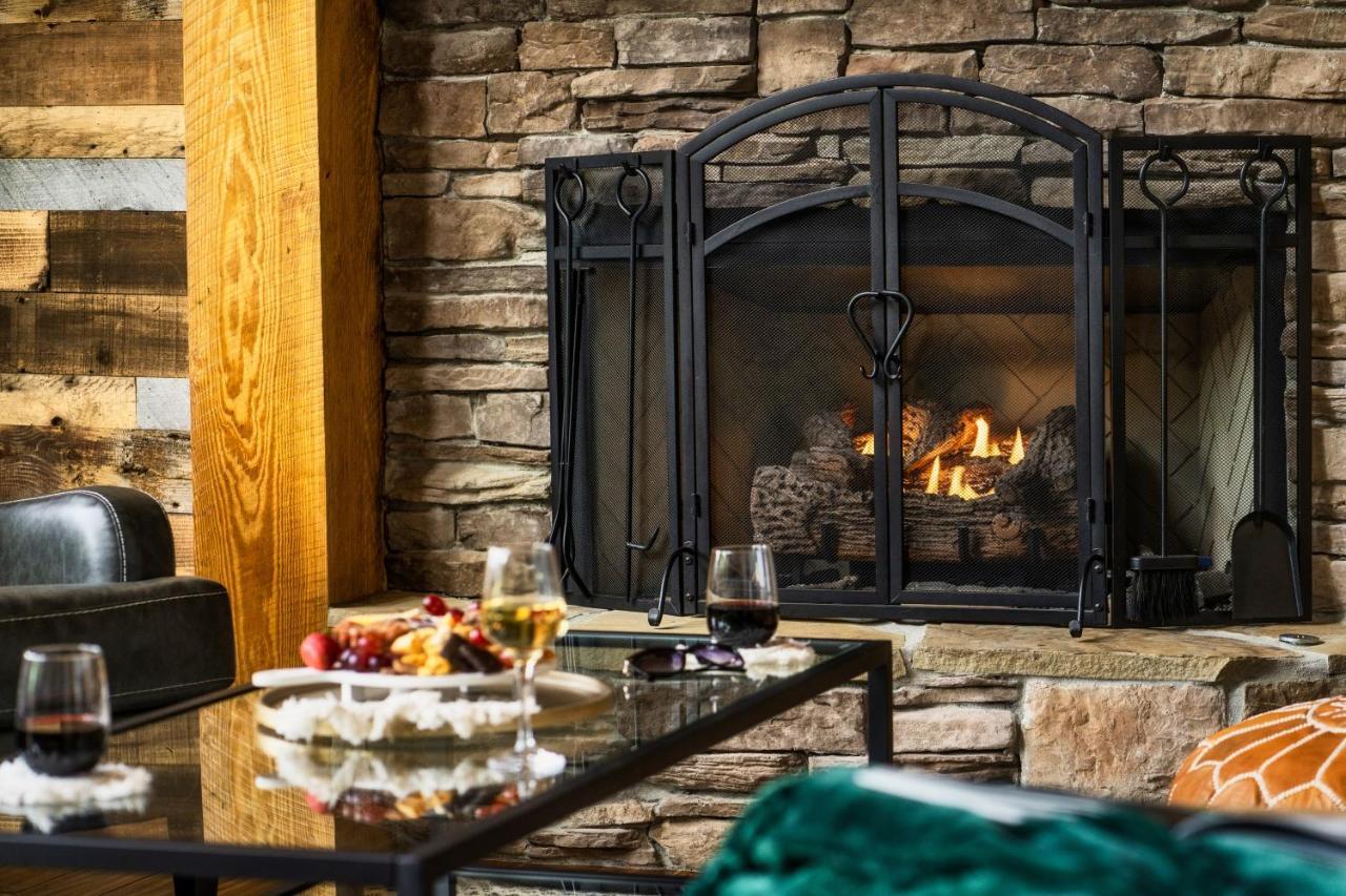 Mountainside - New Luxury Cabin-Fire Table-Hot Tub-3 Pools-Ps5-Bears جاتلينبرج المظهر الخارجي الصورة